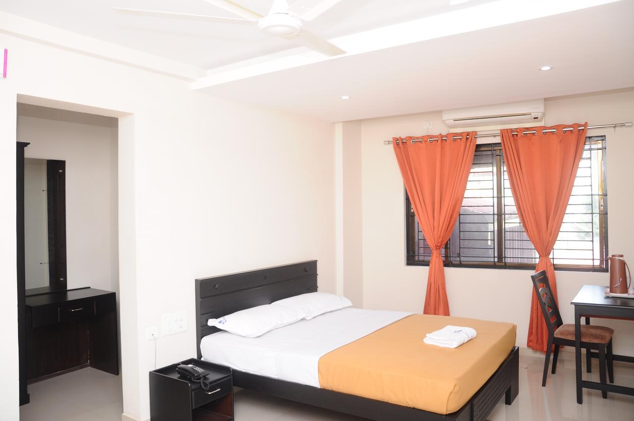 Riva Residency Hotel Palakkad Eksteriør billede